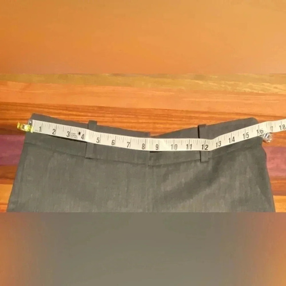 Trina Turk suit blazer and pants, size 4 - Picture 13 of 16